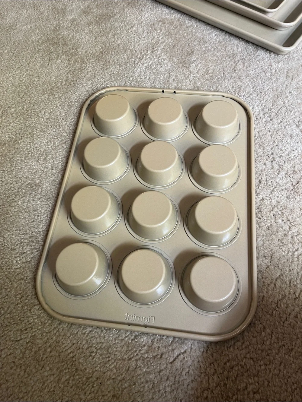 Figment Gold muffin pan cooling rack and 3 baking sheets